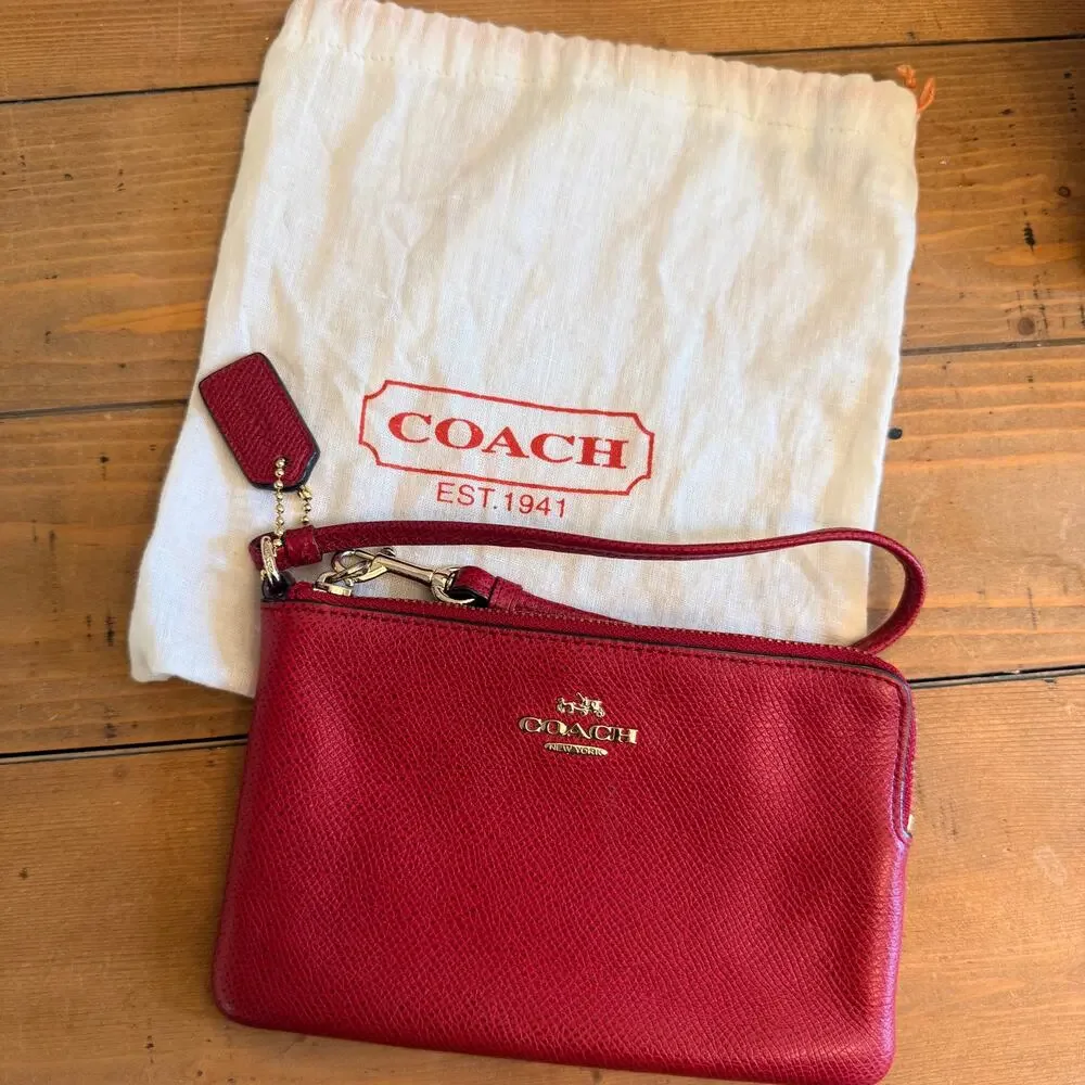 Coach Corner Zip Wristlet Red Pebbled Leather Gold Hardware Small Wallet